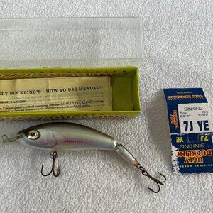 RARE/UGLY DUCKLING LURES No.7J YE (YELLOW EYE) 30 YEARS OLD BRAND NEW IN PACK